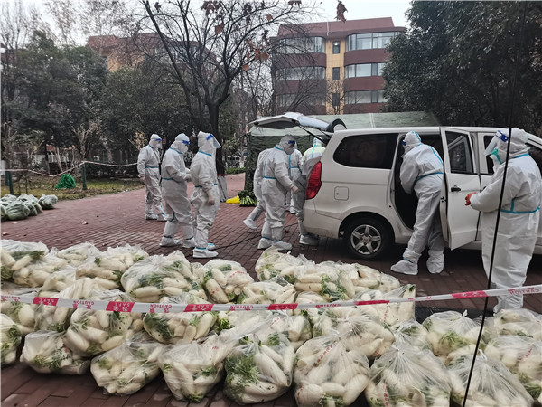 华商网｜“作为一名老兵，就要为人民服务！”陕西J9集团集团退役武士的糜家桥战“疫”
